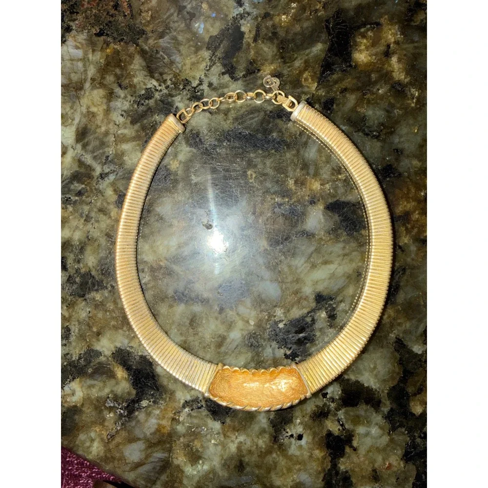 Christian Dior Vintage Gold Tone Gaspipe Tubogas Collar Necklace CD Logo Charm - Picture 6 of 10